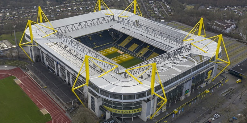 Sân Signal Iduna Park là 1 trong 2 địa điểm diễn ra vòng bán kết Euro 2024